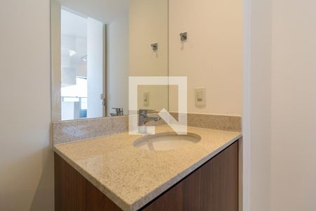 Banheiro de kitnet/studio à venda com 1 quarto, 47m² em Pinheiros, São Paulo