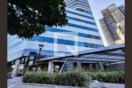 Fachada de kitnet/studio para alugar com 1 quarto, 39m² em Pinheiros, São Paulo