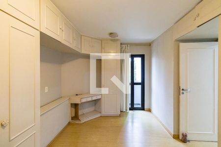 Suíte de apartamento à venda com 3 quartos, 117m² em Vila Andrade, São Paulo