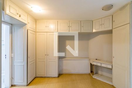 Suíte de apartamento à venda com 3 quartos, 117m² em Vila Andrade, São Paulo