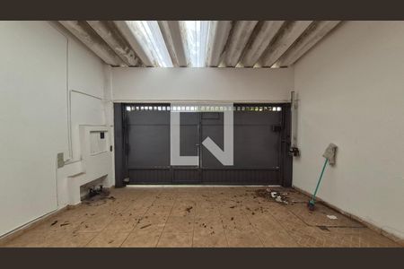 Garagem de casa para alugar com 3 quartos, 249m² em Vila Scarpelli, Santo André