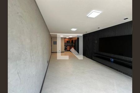 Sala de apartamento à venda com 2 quartos, 68m² em Alphaville Industrial, Barueri