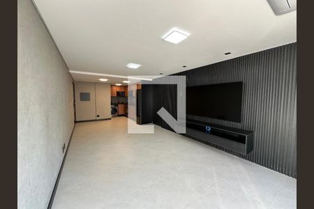 Sala de apartamento à venda com 2 quartos, 68m² em Alphaville Industrial, Barueri
