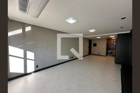 Sala de apartamento à venda com 2 quartos, 68m² em Alphaville Industrial, Barueri