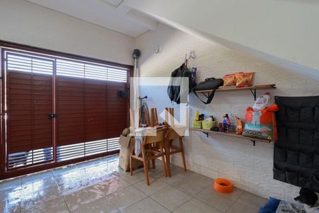 Garagem de casa à venda com 2 quartos, 92m² em Vila Mirante, São Paulo