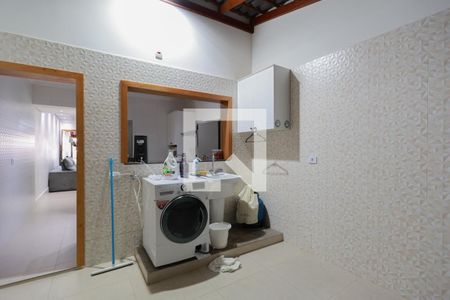 Área de serviço de casa à venda com 2 quartos, 92m² em Vila Mirante, São Paulo