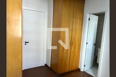 Quarto 1 de apartamento à venda com 2 quartos, 56m² em Consolação, São Paulo