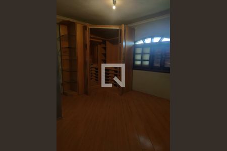 Casa à venda com 3 quartos, 155m² em Parque das Nações, Santo André