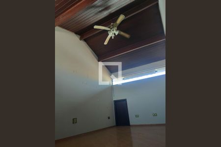 Casa à venda com 3 quartos, 155m² em Parque das Nações, Santo André