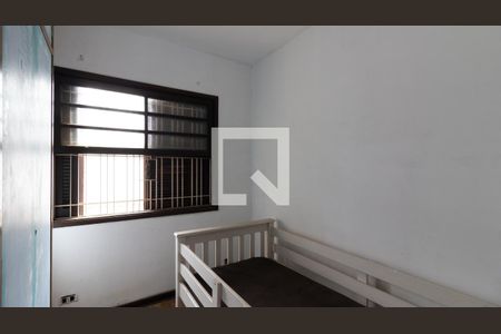 Quarto 2 de casa à venda com 4 quartos, 210m² em Vila Londrina, São Paulo