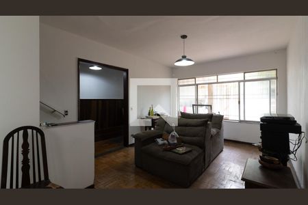 Sala de casa à venda com 4 quartos, 210m² em Vila Londrina, São Paulo