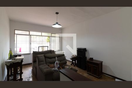 Sala de casa à venda com 4 quartos, 210m² em Vila Londrina, São Paulo