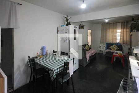 Cozinha de casa para alugar com 4 quartos, 190m² em Vila Ema, São Paulo