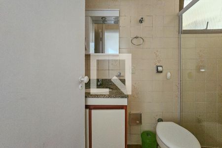 Banheiro Social de apartamento para alugar com 3 quartos, 103m² em Vila Julia, Guarujá