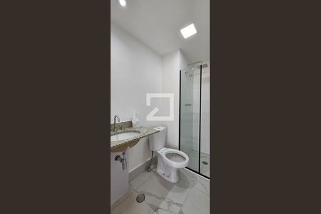 Banheiro de kitnet/studio à venda com 1 quarto, 23m² em Jardim Aurelia, São Paulo