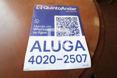 Plaquinha de apartamento para alugar com 3 quartos, 170m² em Saraiva, Uberlândia