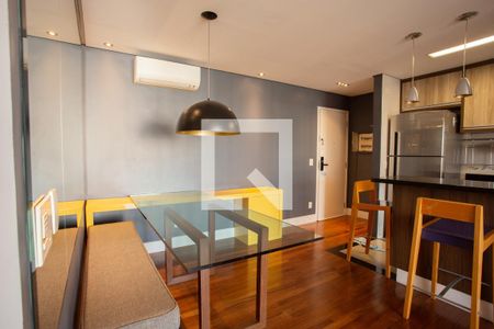 Sala de apartamento à venda com 2 quartos, 74m² em Santa Teresinha, São Paulo