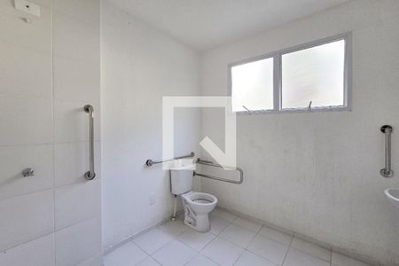 Banheiro Social de apartamento para alugar com 1 quarto, 42m² em Jardim Sao Saverio, São Bernardo do Campo