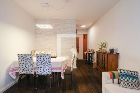 Sala de apartamento à venda com 3 quartos, 75m² em Super Quadra Morumbi, São Paulo
