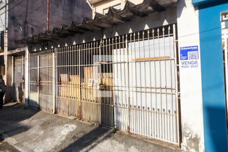 Fachada de casa à venda com 3 quartos, 130m² em Chácara Santo Antônio (zona Sul), São Paulo