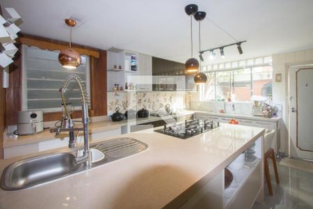 Cozinha de casa à venda com 3 quartos, 218m² em Vila Congonhas, São Paulo