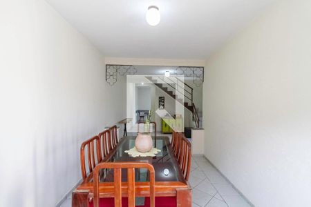 Sala 1 de casa à venda com 3 quartos, 210m² em Santa Terezinha, Belo Horizonte