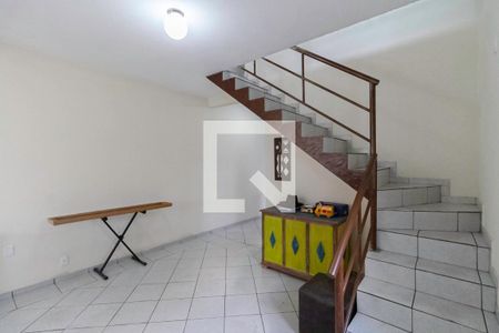 Sala 1 de casa à venda com 3 quartos, 210m² em Santa Terezinha, Belo Horizonte