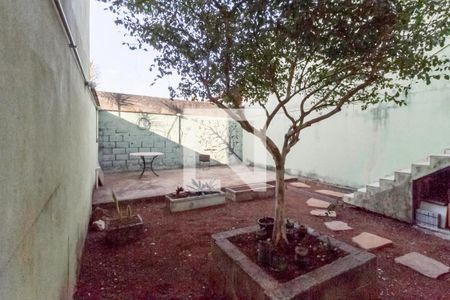 Quintal de casa à venda com 3 quartos, 210m² em Santa Terezinha, Belo Horizonte