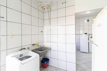 Área de serviço de casa à venda com 3 quartos, 210m² em Santa Terezinha, Belo Horizonte