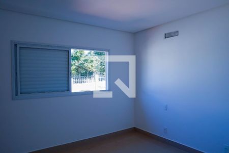 Quarto  de casa de condomínio para alugar com 3 quartos, 154m² em Vila Maria, Aparecida de Goiânia