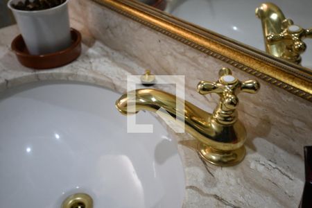 Lavabo de apartamento para alugar com 5 quartos, 221m² em Cambuí, Campinas