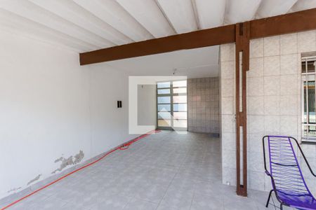 Garagem de casa à venda com 3 quartos, 150m² em Parque Erasmo Assunção, Santo André