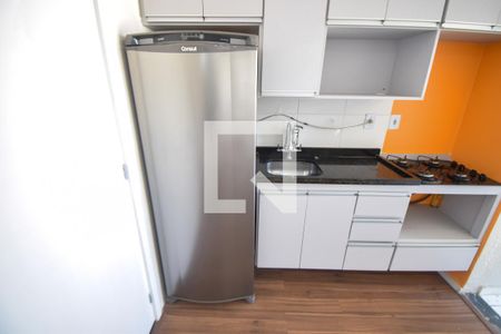 Sala/Cozinha de apartamento para alugar com 2 quartos, 28m² em Vila Esperança, São Paulo