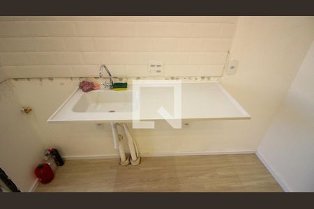 Sala/Cozinha de apartamento à venda com 2 quartos, 32m² em Vila Santa Clara, São Paulo