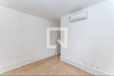 Suíte 1 de apartamento à venda com 2 quartos, 80m² em Perdizes, São Paulo