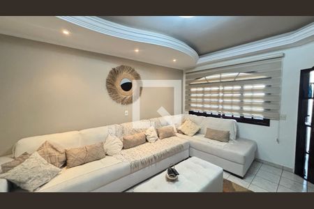 Sala de casa à venda com 4 quartos, 184m² em Parque Oratório, Santo André