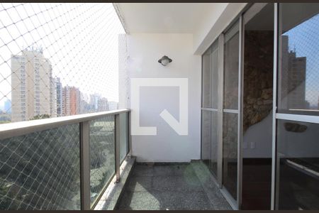 Varanda da Sala de apartamento para alugar com 3 quartos, 124m² em Vila Andrade, São Paulo