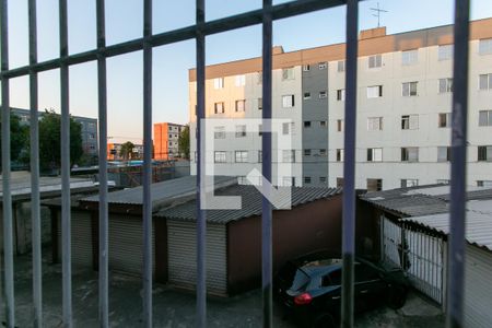 Vista do Quarto 2 de apartamento para alugar com 2 quartos, 56m² em Conjunto Residencial José Bonifácio, São Paulo