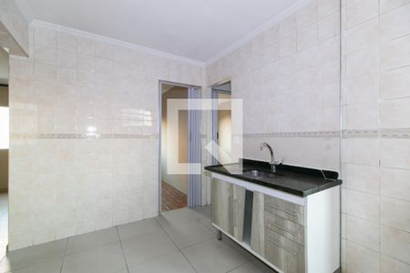 Cozinha  de apartamento para alugar com 2 quartos, 56m² em Conjunto Residencial José Bonifácio, São Paulo