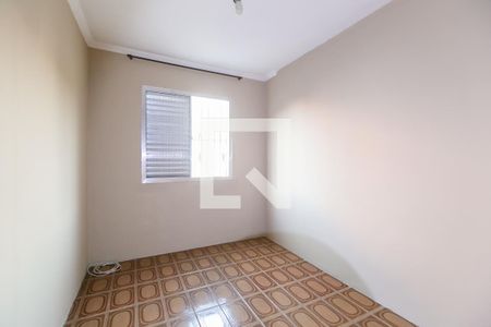 Quarto 2 de apartamento para alugar com 2 quartos, 56m² em Conjunto Residencial José Bonifácio, São Paulo