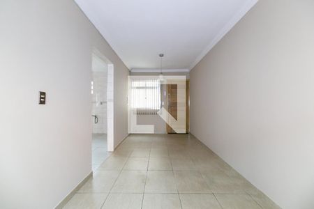 Sala  de apartamento para alugar com 2 quartos, 56m² em Conjunto Residencial José Bonifácio, São Paulo