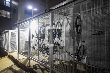 Bicicletário de apartamento para alugar com 2 quartos, 60m² em Parque Reboucas, São Paulo
