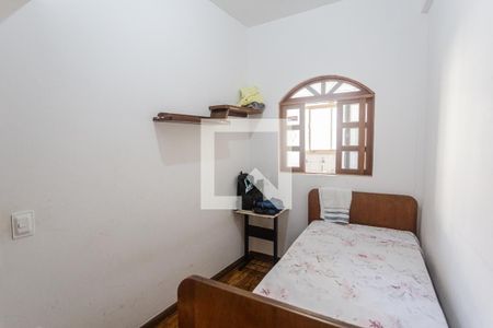 Quarto 1 de apartamento para alugar com 3 quartos, 80m² em Santa Tereza, Belo Horizonte