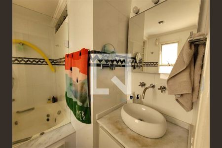 Apartamento à venda com 3 quartos, 94m² em Vila Santo Estefano, São Paulo