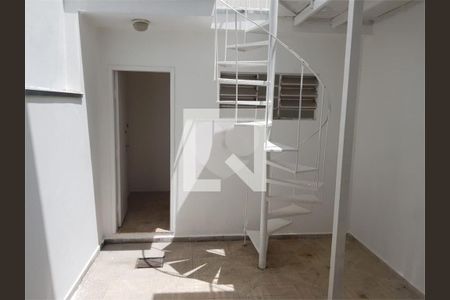 Casa à venda com 2 quartos, 107m² em Parque Colonial, São Paulo