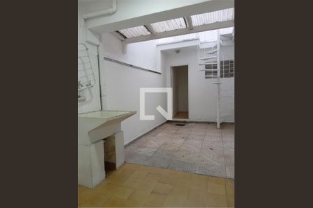 Casa à venda com 2 quartos, 107m² em Parque Colonial, São Paulo