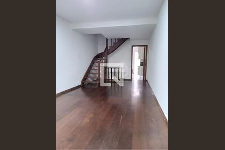 Casa à venda com 2 quartos, 107m² em Parque Colonial, São Paulo