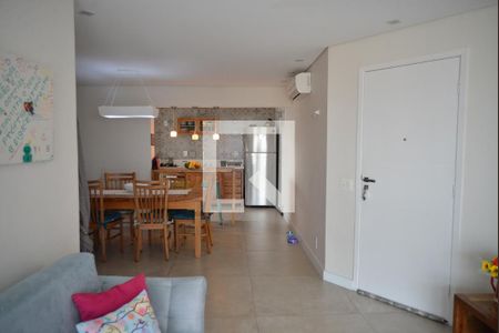 Sala de apartamento à venda com 3 quartos, 90m² em Vila Floresta, Santo André