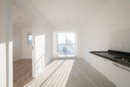 Sala/Cozinha de apartamento à venda com 1 quarto, 27m² em Campo Belo, São Paulo