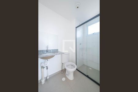 Banheiro de apartamento à venda com 1 quarto, 27m² em Campo Belo, São Paulo